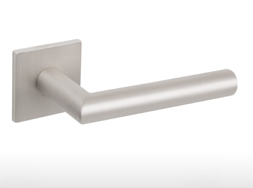 Door handle – 4002 Q Pearl Nickel